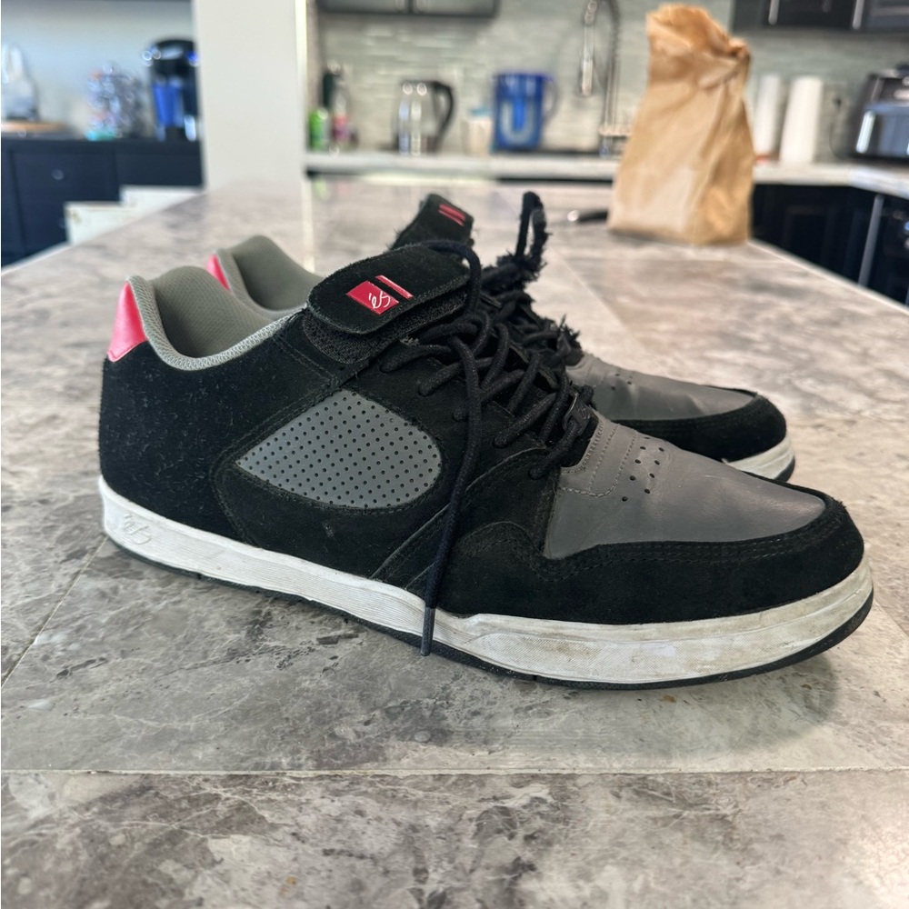 Es Accel men’s 10.5 skateboard shoe